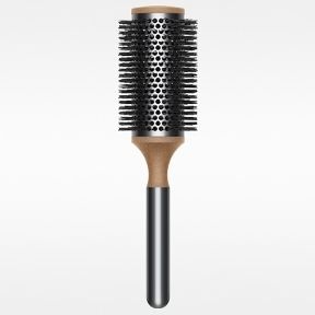 4.198 ₺ değerinde saç kurutma makinesi standı ve fön fırçası hediyesiyle.